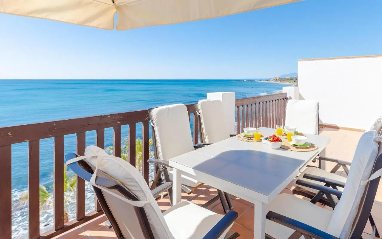 Heavenly Views From Frontline Penthouse Lejlighed Marbella