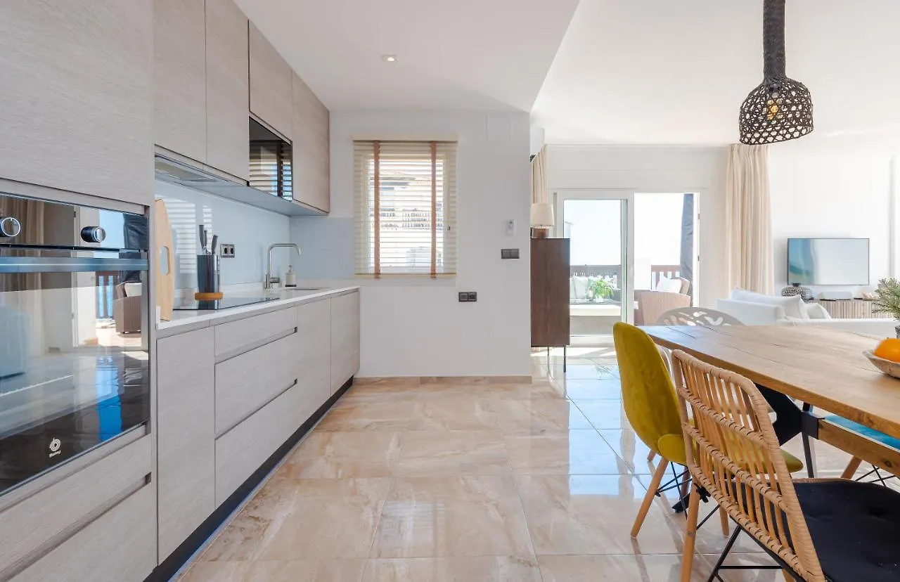 Heavenly Views From Frontline Penthouse Lejlighed Marbella