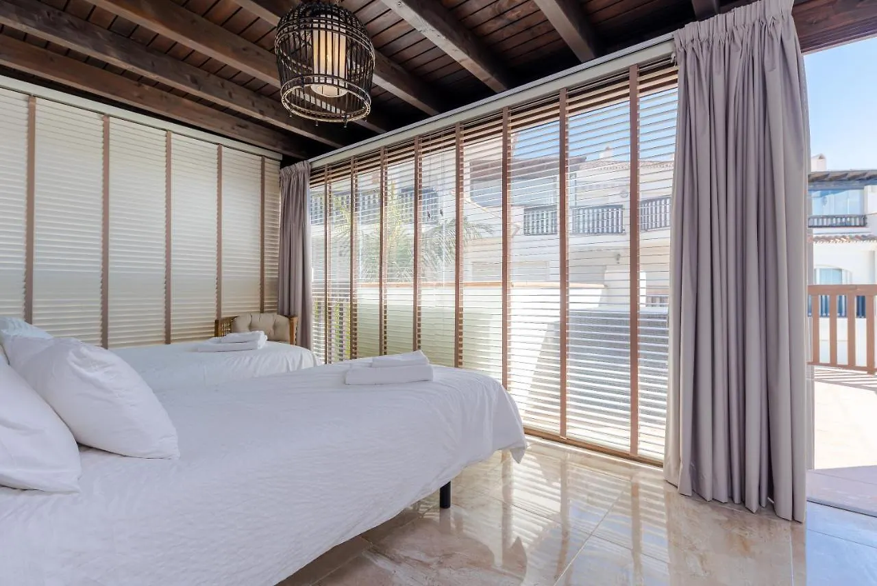 Heavenly Views From Frontline Penthouse Lejlighed Marbella 0*,  Spanien